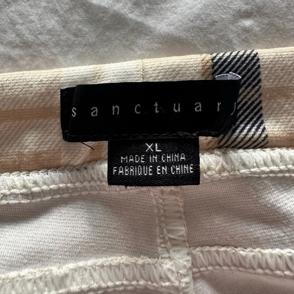 Sanctuary black and tan plaid pants, size XL - Picture 7 of 10